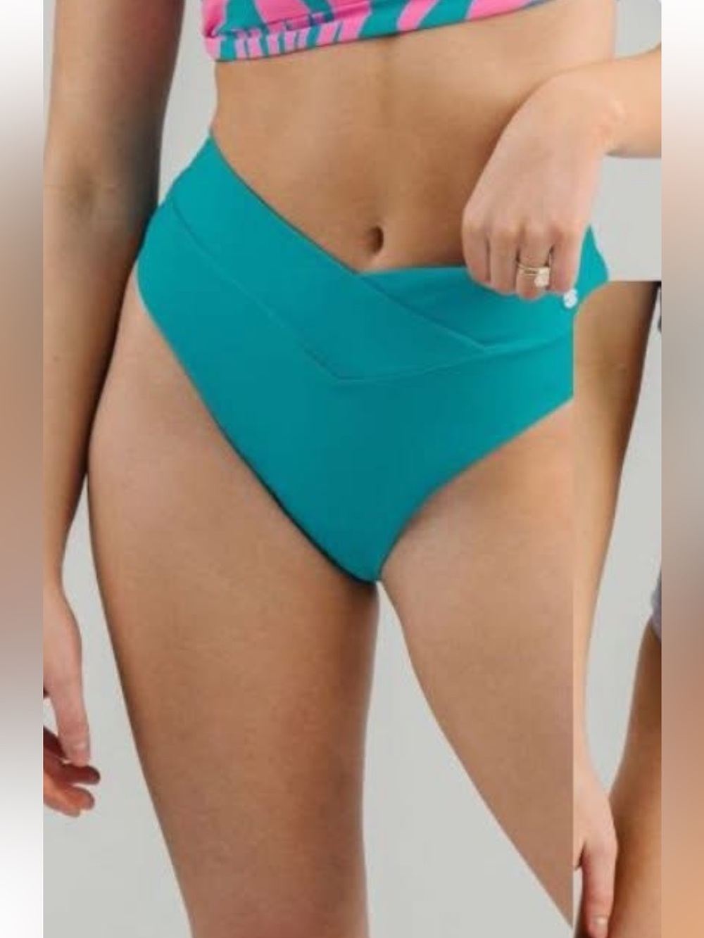 ZYIA Pipa Beach Hi-Waisted Bikini Bottom in Aqua Palm NWT L